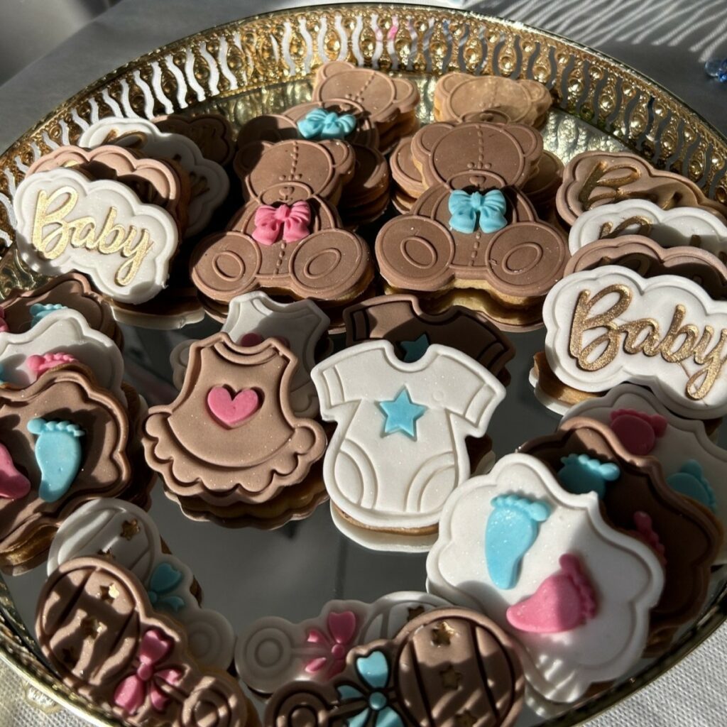 mocake83-gender-reveal1