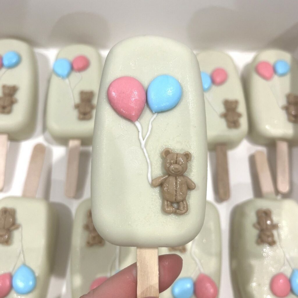 mocake83-gender-reveal12