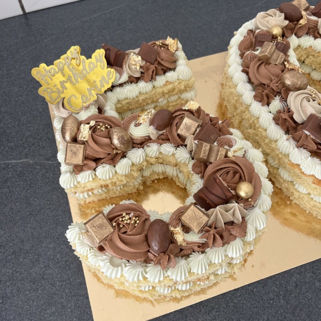 mocake83-number-letter-cake12