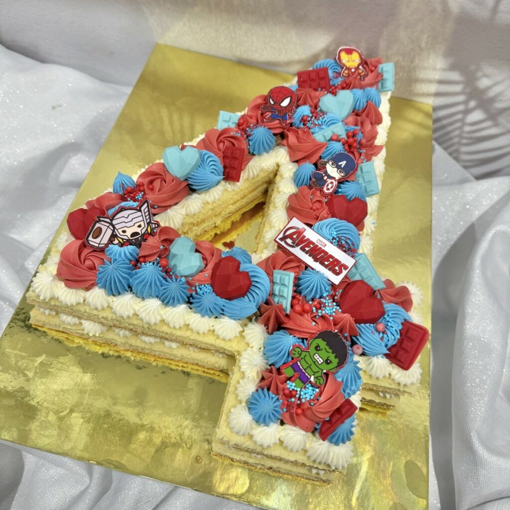 mocake83-number-letter-cake23