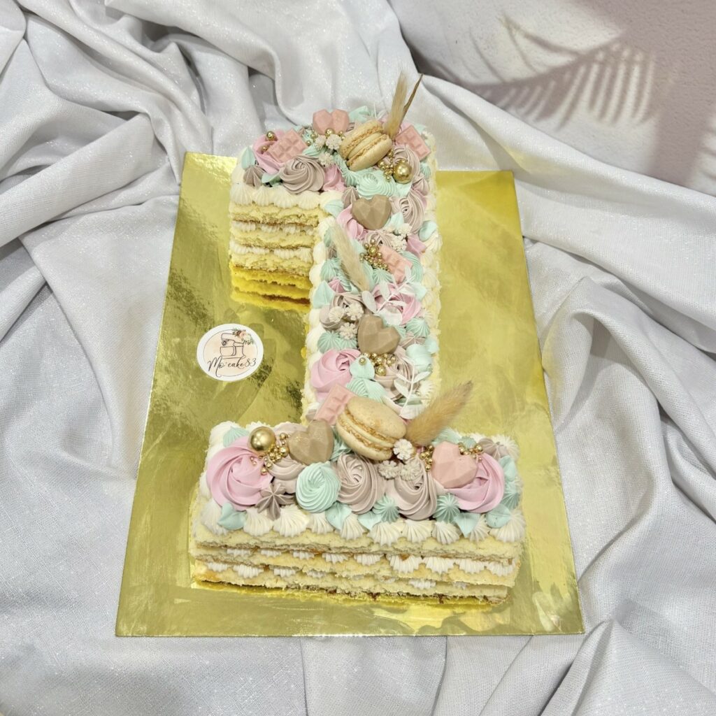 mocake83-number-letter-cake31