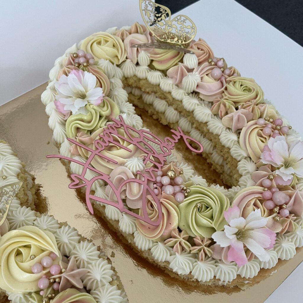 mocake83-number-letter-cake5