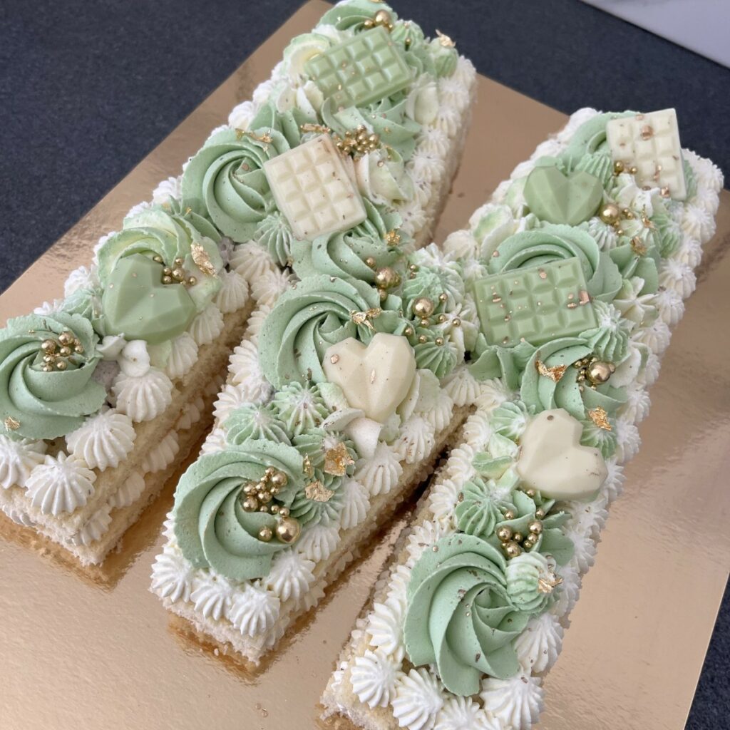 mocake83-number-letter-cake6