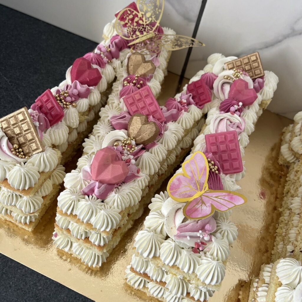 mocake83-number-letter-cake9